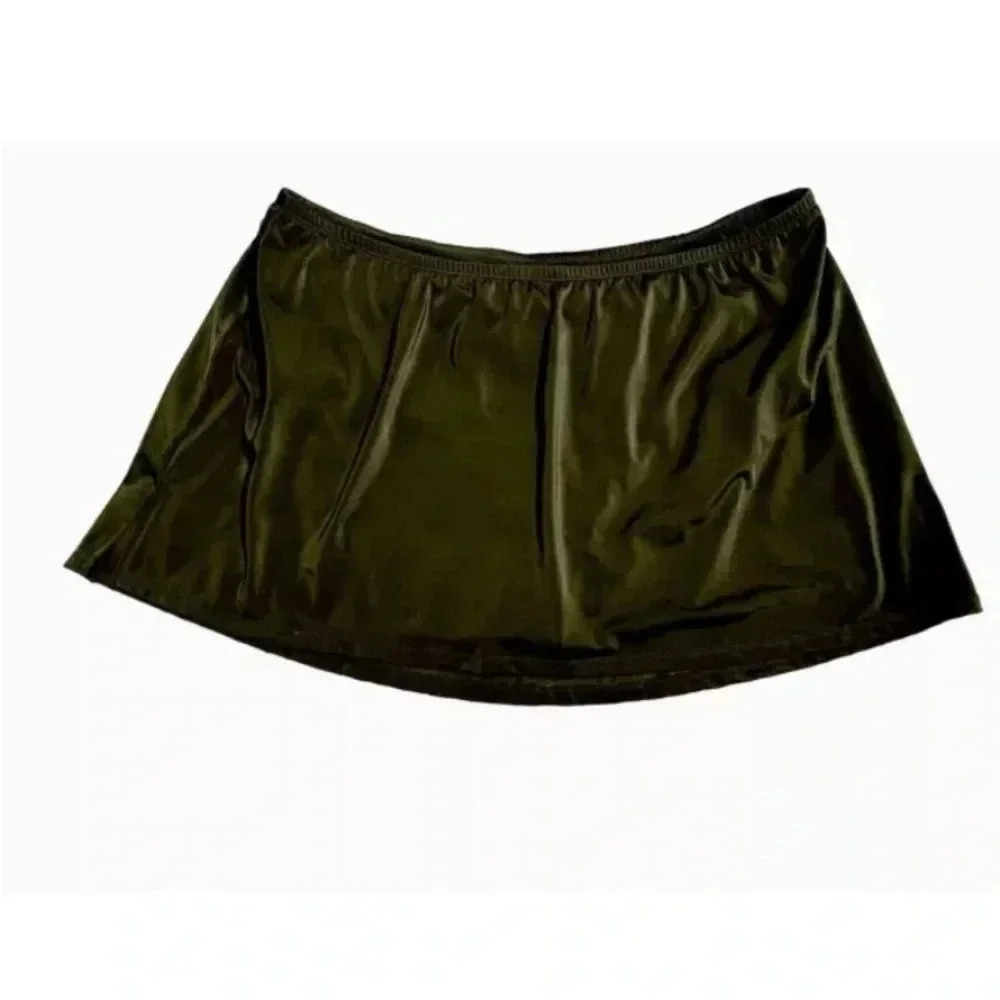 NEW LANE BRYANT CACIQUE BLACK SLITTED SWIM SKIRT Size 24 With Elastic Waist Band - Picture 2 of 7